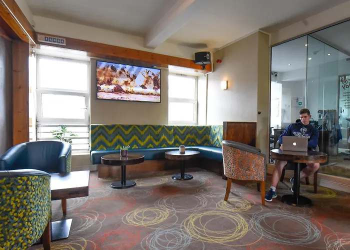 Kinlay Eyre Square - In Ireland 2025 Galway