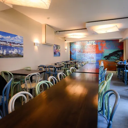 Hostel Kinlay Eyre Square - In Ireland 2025 Galway