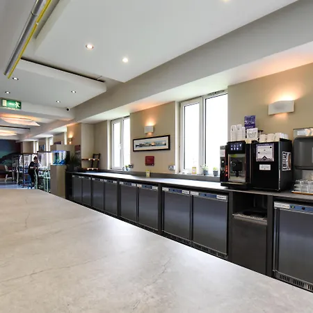 Kinlay Eyre Square - In Ireland 2025