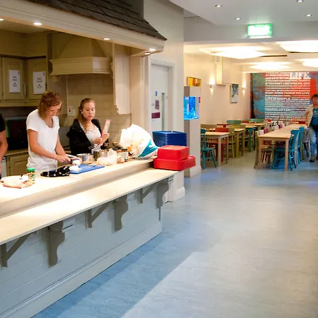 Kinlay Eyre Square - In Ireland 2025 بيت شباب غالواي