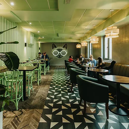 Kinlay Eyre Square *