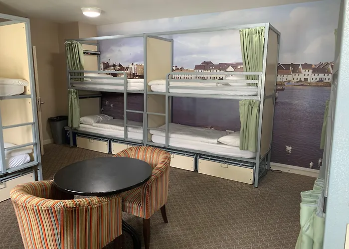 Kinlay Eyre Square - In Ireland 2025 * Galway