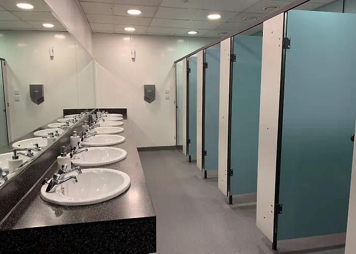 Kinlay Eyre Square - In Ireland 2025 Hostel