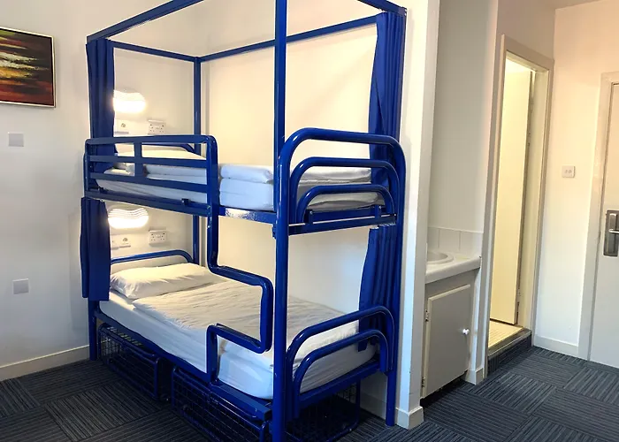 Kinlay Eyre Square - In Ireland 2025