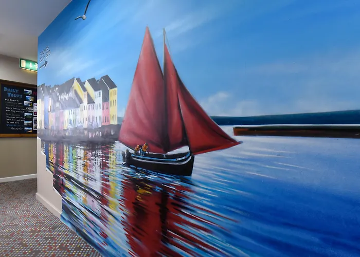 Kinlay Eyre Square - In Ireland 2025 Hostel *