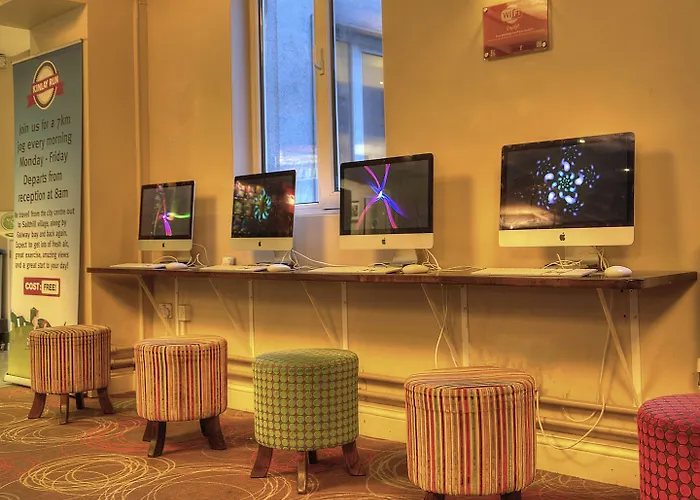 Kinlay Eyre Square - In Ireland 2025