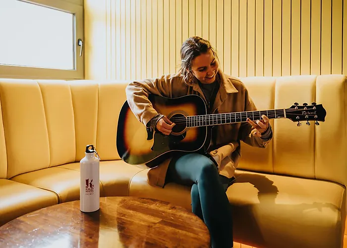 Kinlay Eyre Square - In Ireland 2025 *