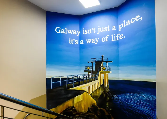 Kinlay Eyre Square - In Ireland 2025 *