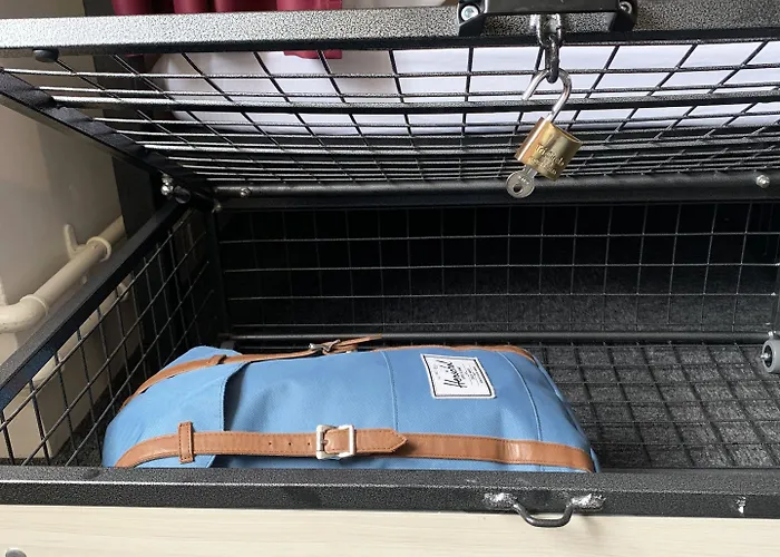 Kinlay Eyre Square - In Ireland 2025 Hostel Galway