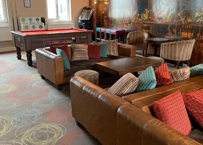 Kinlay Eyre Square - In Ireland 2025 Hostel Galway