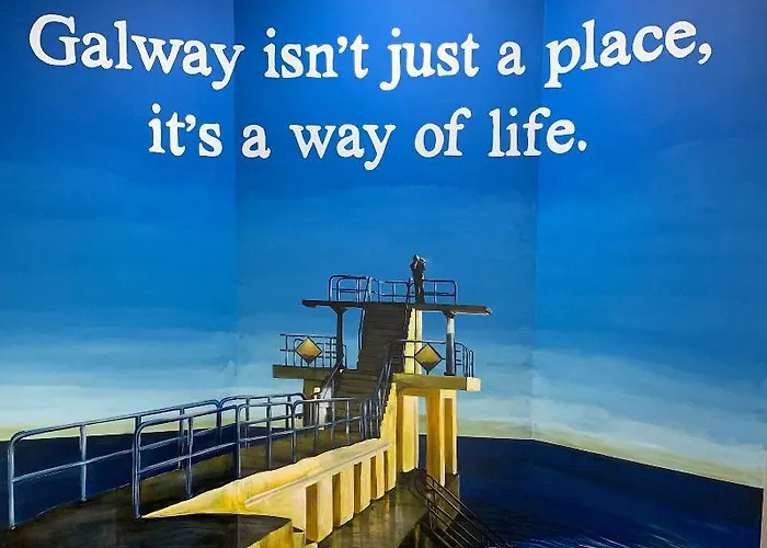 Kinlay Eyre Square - In Ireland 2025 Hostel *