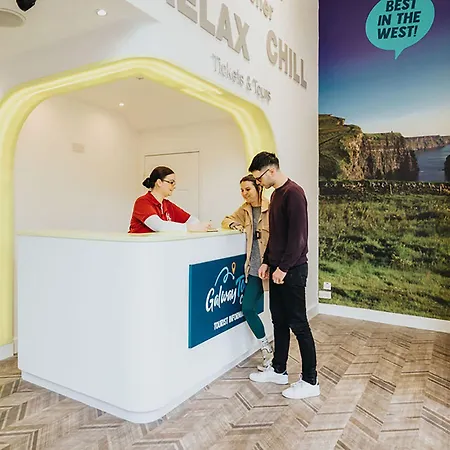 Hostal Kinlay Eyre Square - In Ireland 2025