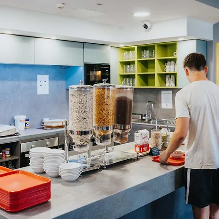 Kinlay Eyre Square - In Ireland 2025 *