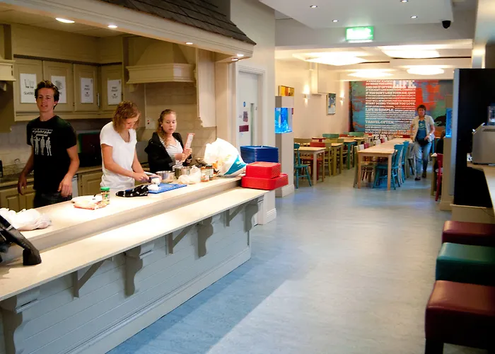 Kinlay Eyre Square - In Ireland 2025 Hostel Galway